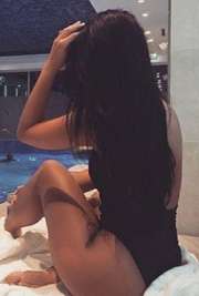 Büyüleyici İlkadım Escort Bayan Partner - Deneyimin Farkını Yaşayın